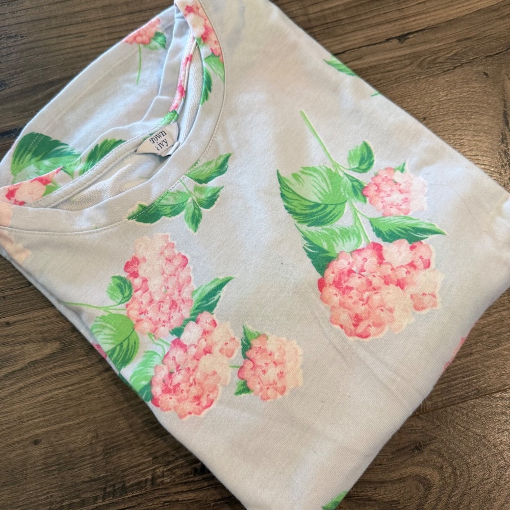 Crown & Ivy Womens Floral Hydrangea Sweatshirt Blue Pink 3/4 Sleeve Large L